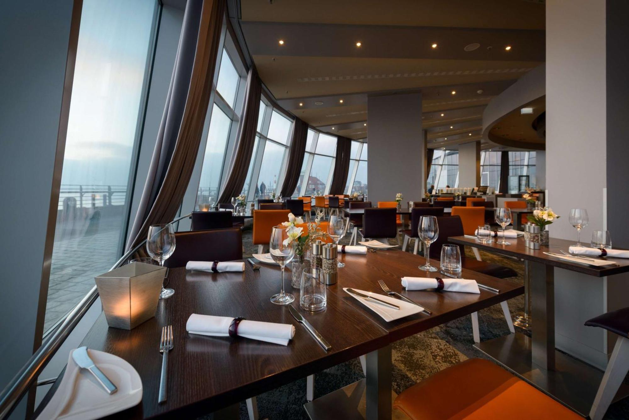 Atlantic Hotel Sail City Бремерхафен Экстерьер фото