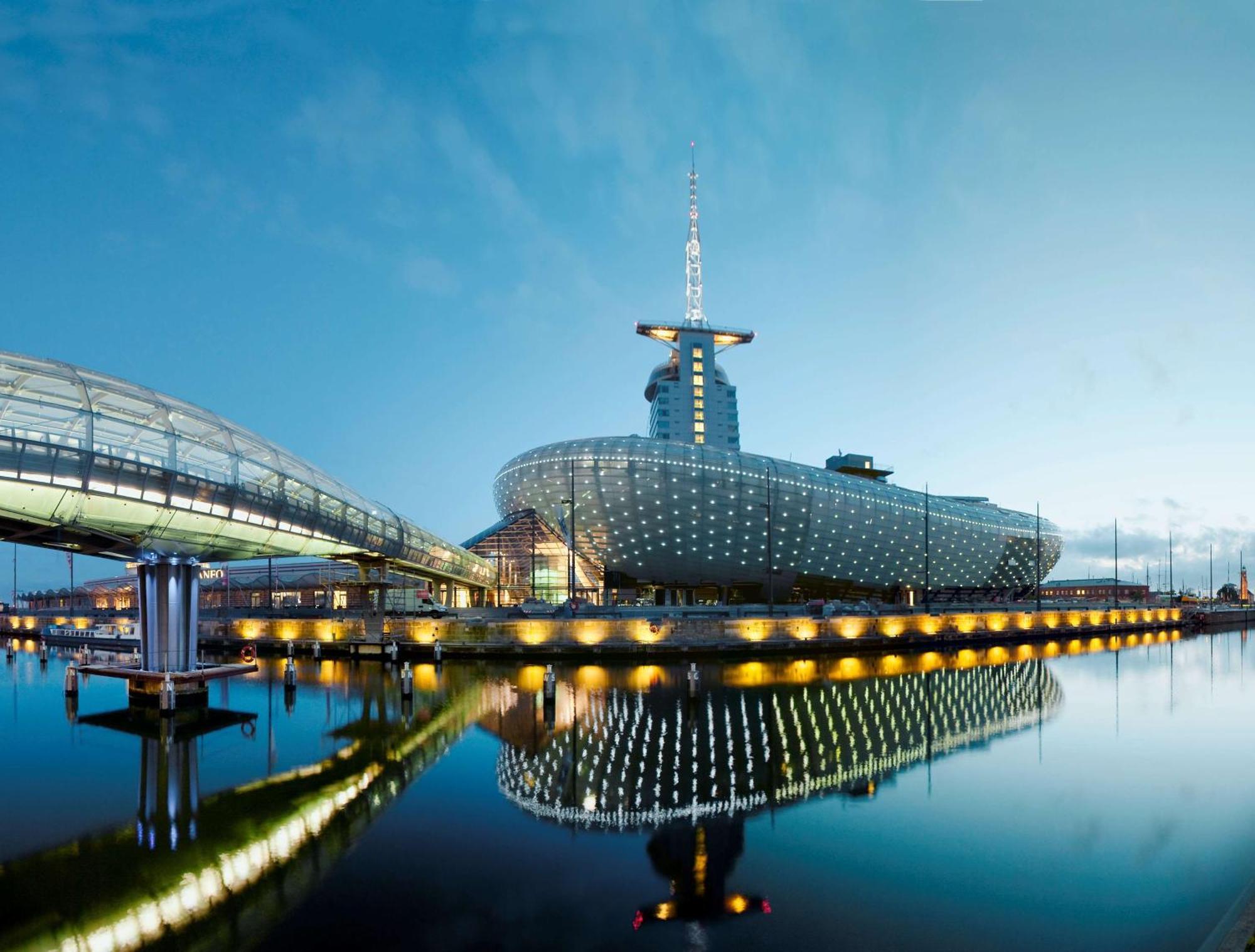 Atlantic Hotel Sail City Бремерхафен Экстерьер фото