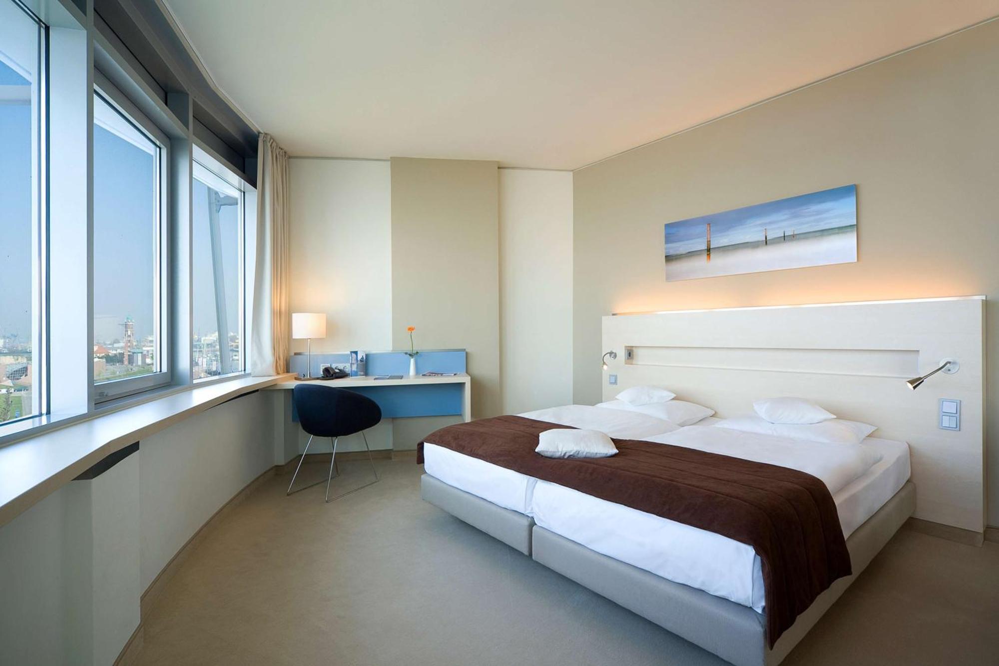 Atlantic Hotel Sail City Бремерхафен Экстерьер фото